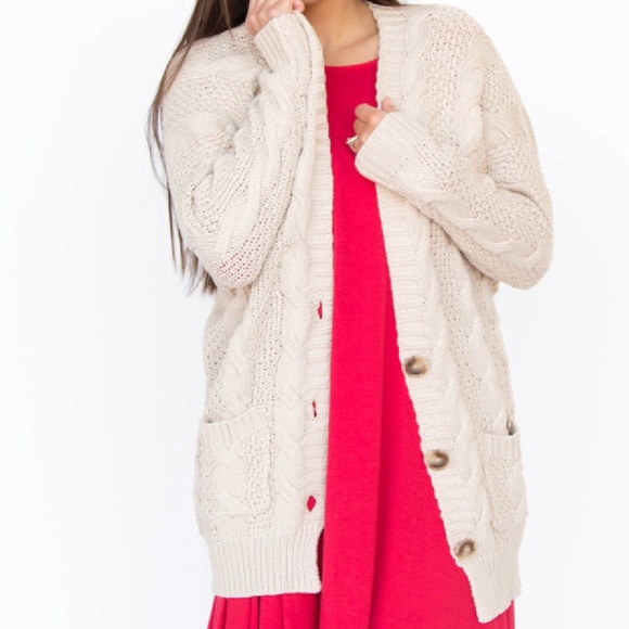 Agnes & Dora | Cream Boyfriend Cardi - Picture 2 of 5